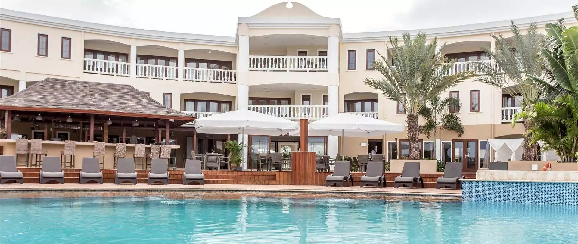 Acoya Hotel Suites & Villas