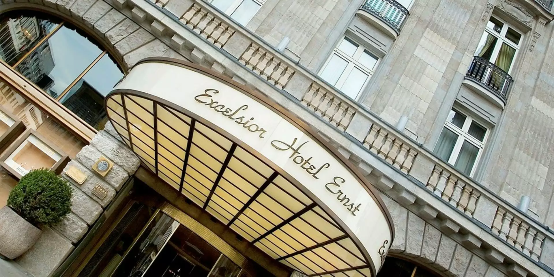 Excelsior Hotel Ernst