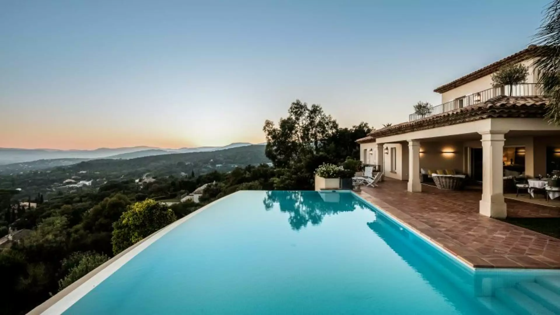 Beauvallon Heights Villa