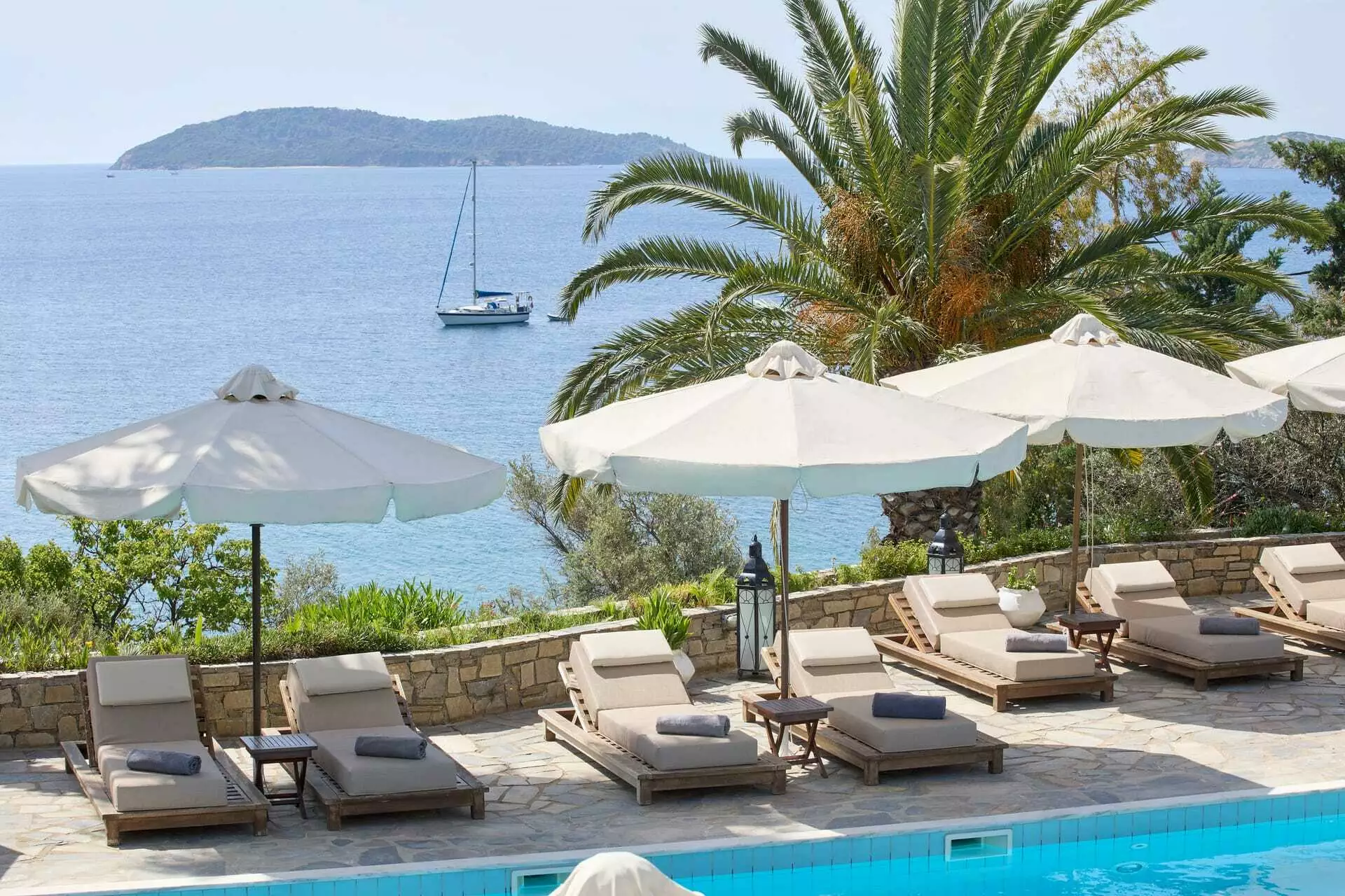 Aegean Suites Hotel