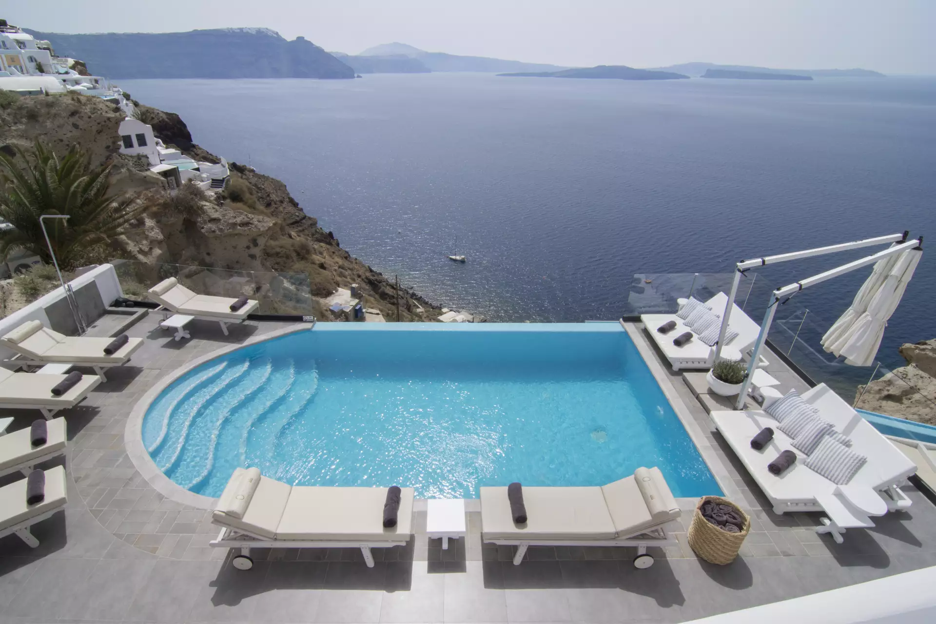 Santorini Secret Suites & Spa