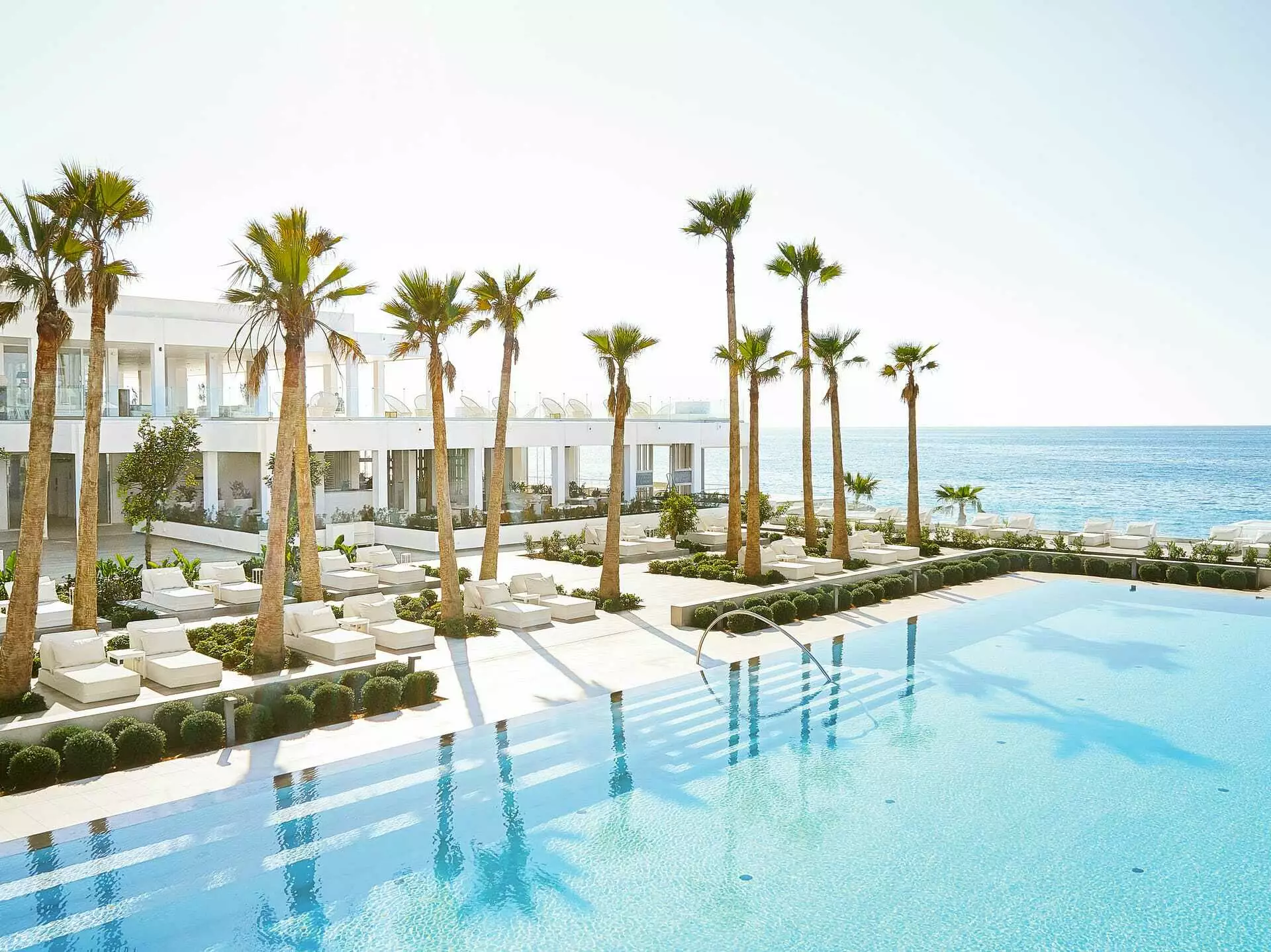 Grecotel Lux Me White Palace