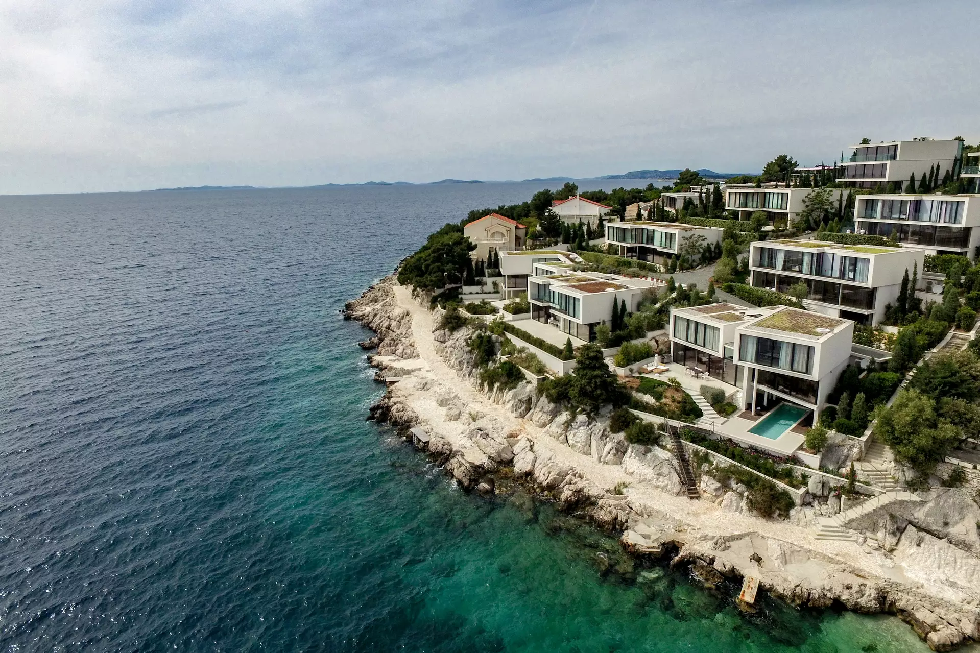 Golden Rays Luxury Resort