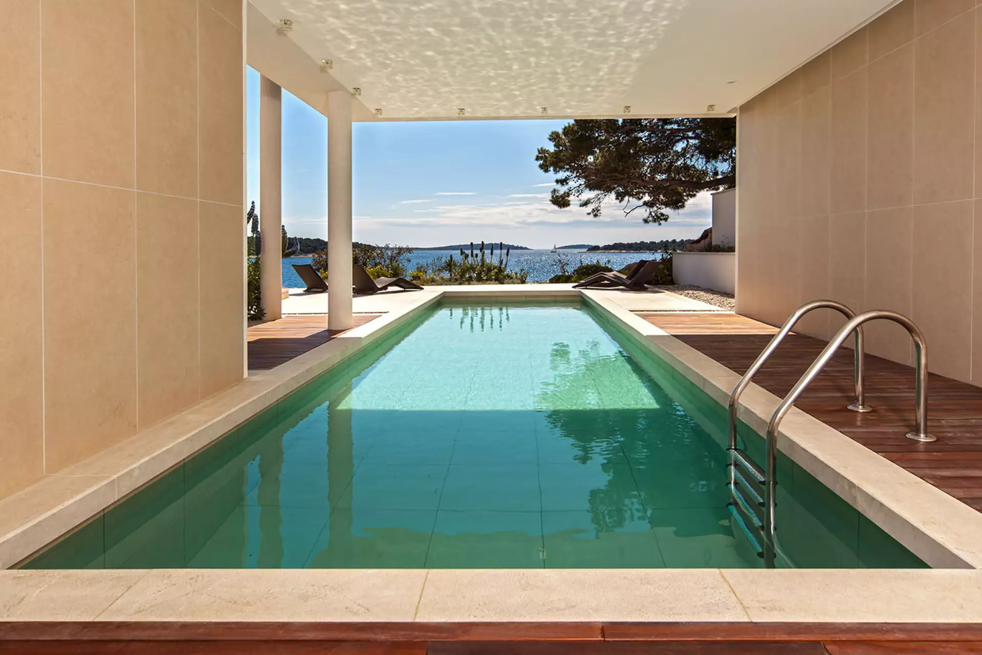 Golden Rays Luxury Resort