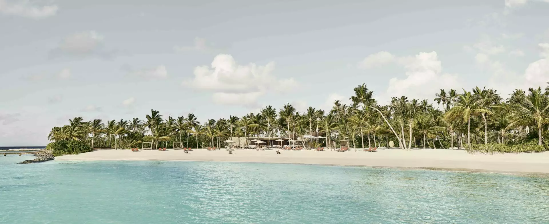 Patina Maldives, Fari Islands