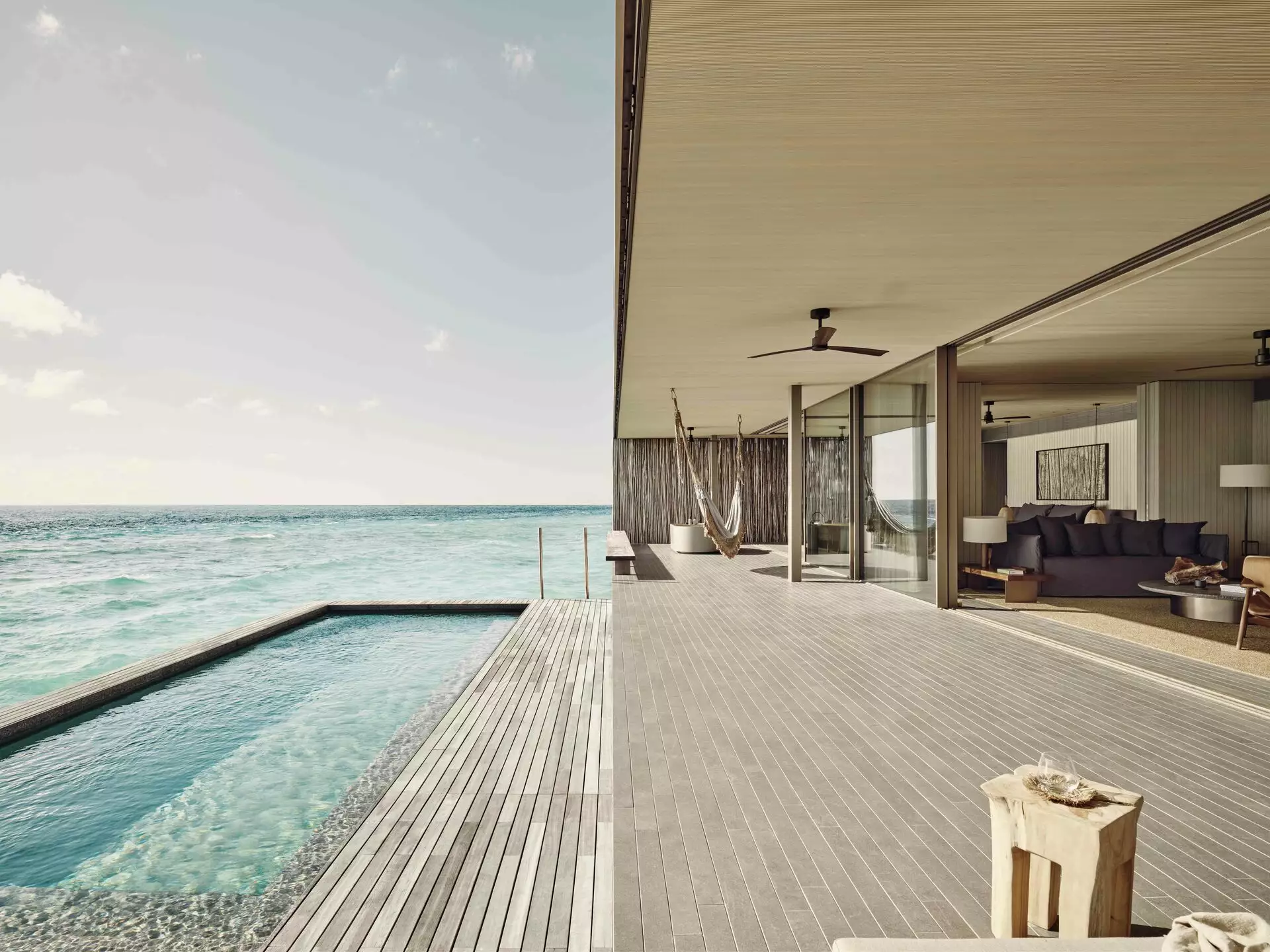 Patina Maldives, Fari Islands