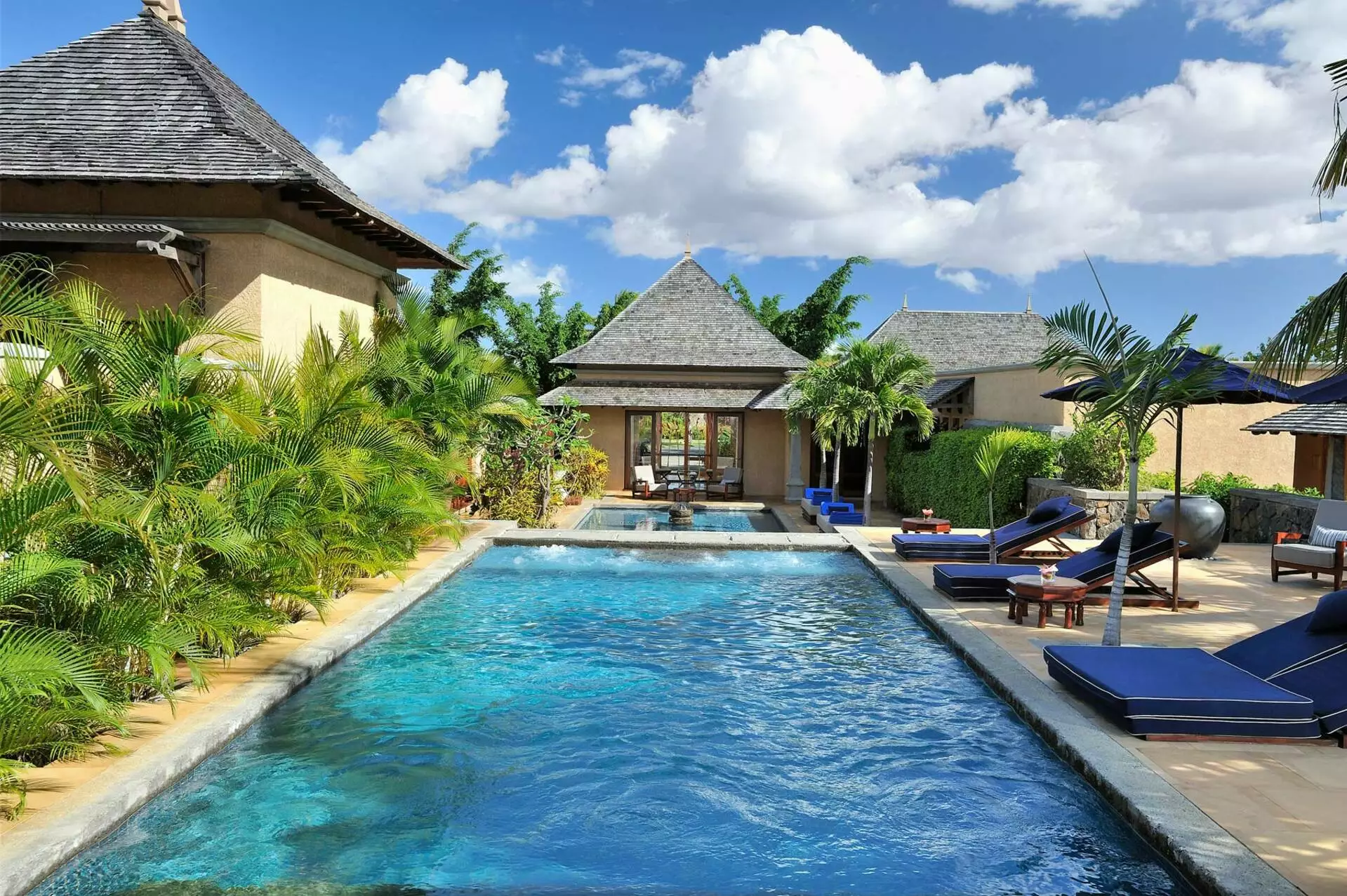 Maradiva Villas Resort & Spa