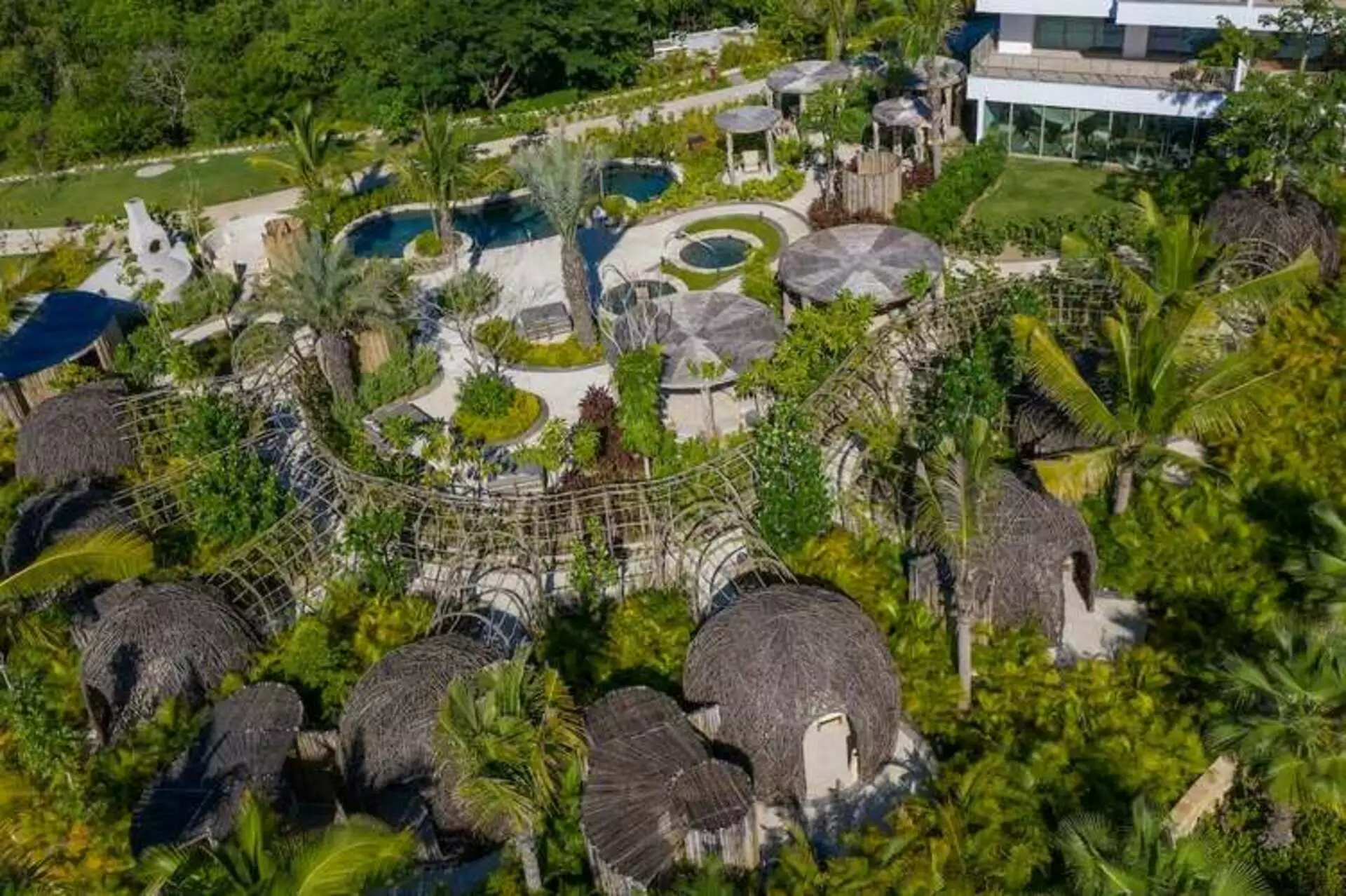 Conrad Punta de Mita
