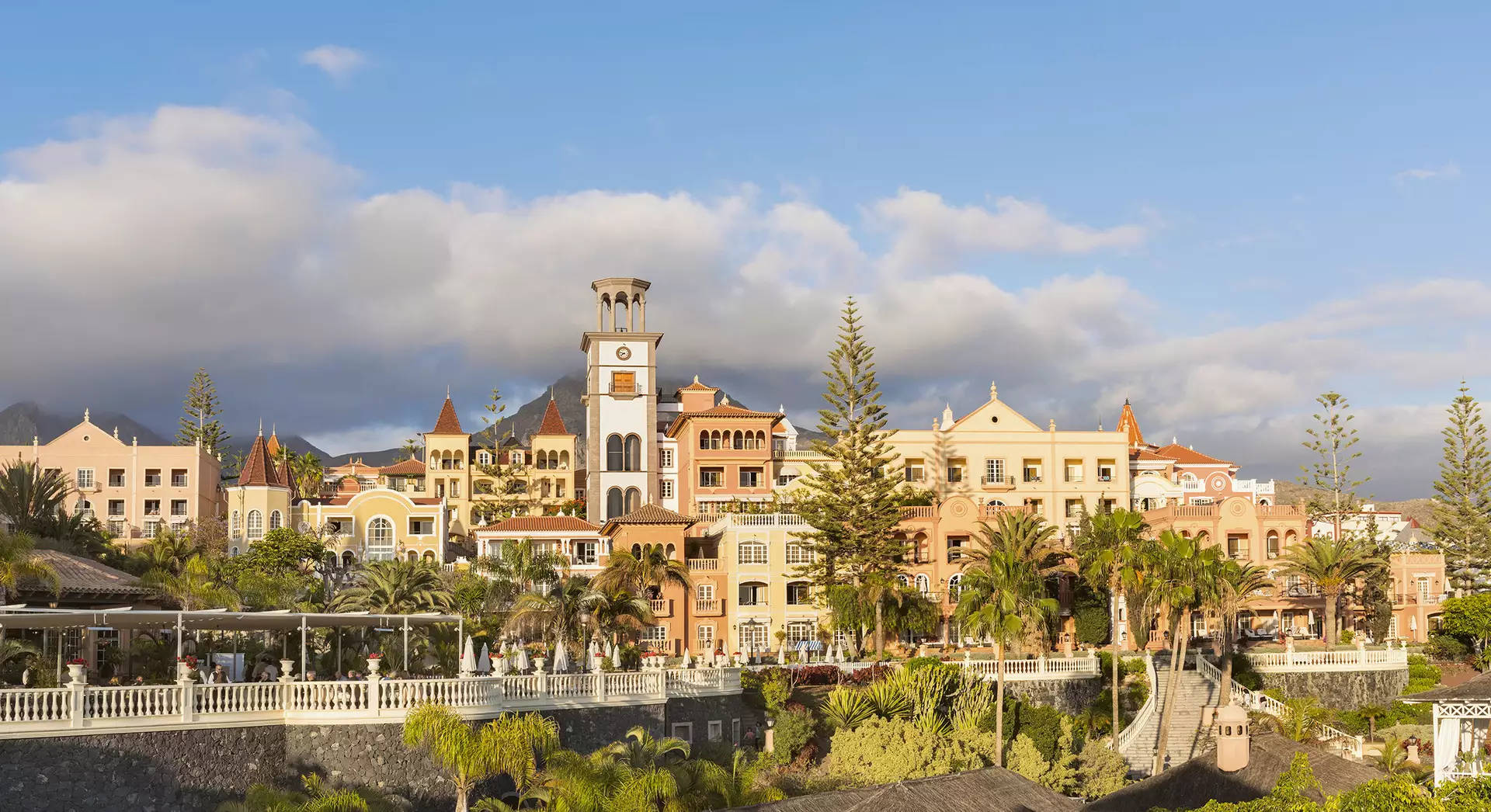 Bahia del Duque Resort