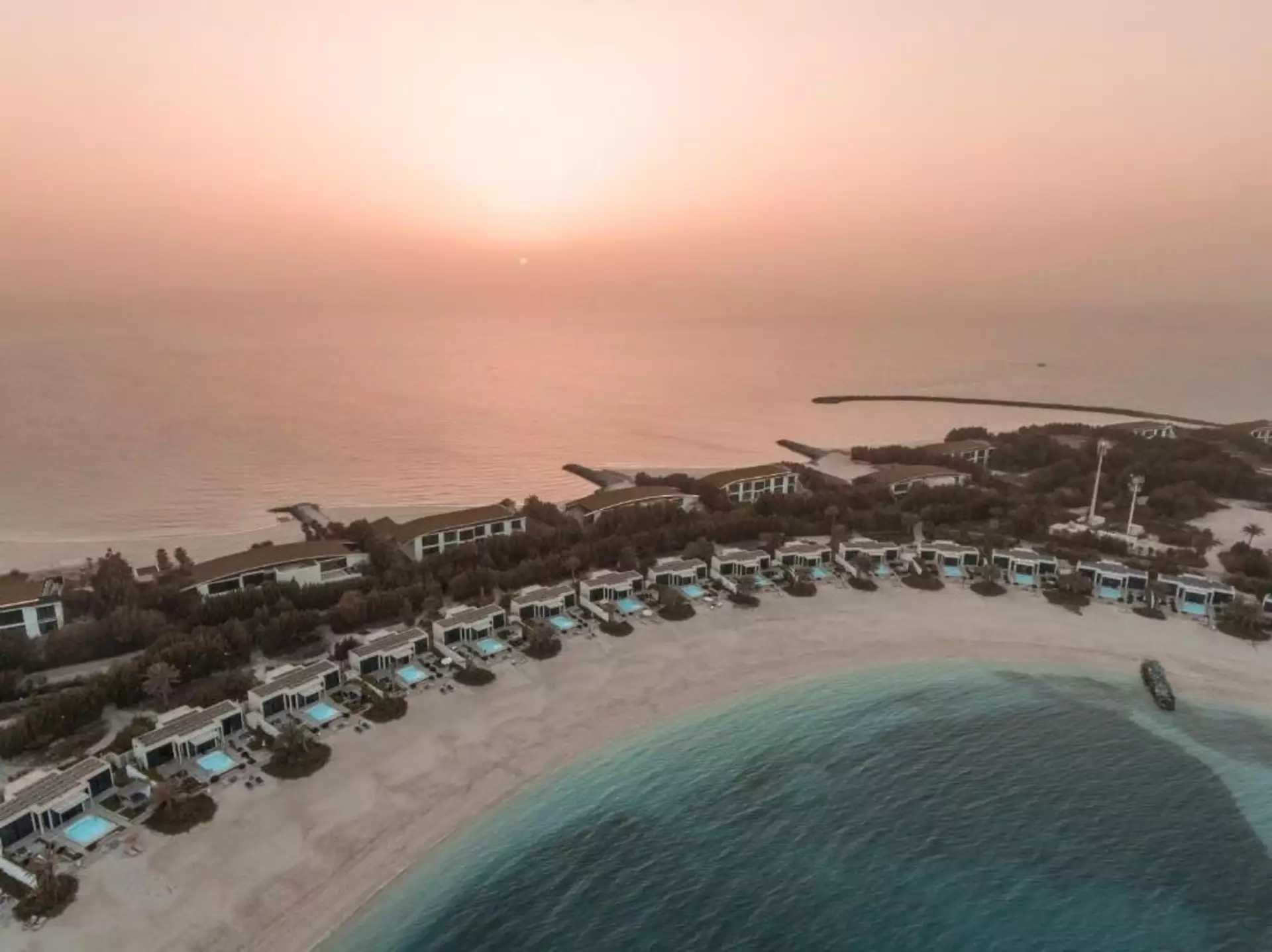 Nurai Island Resort