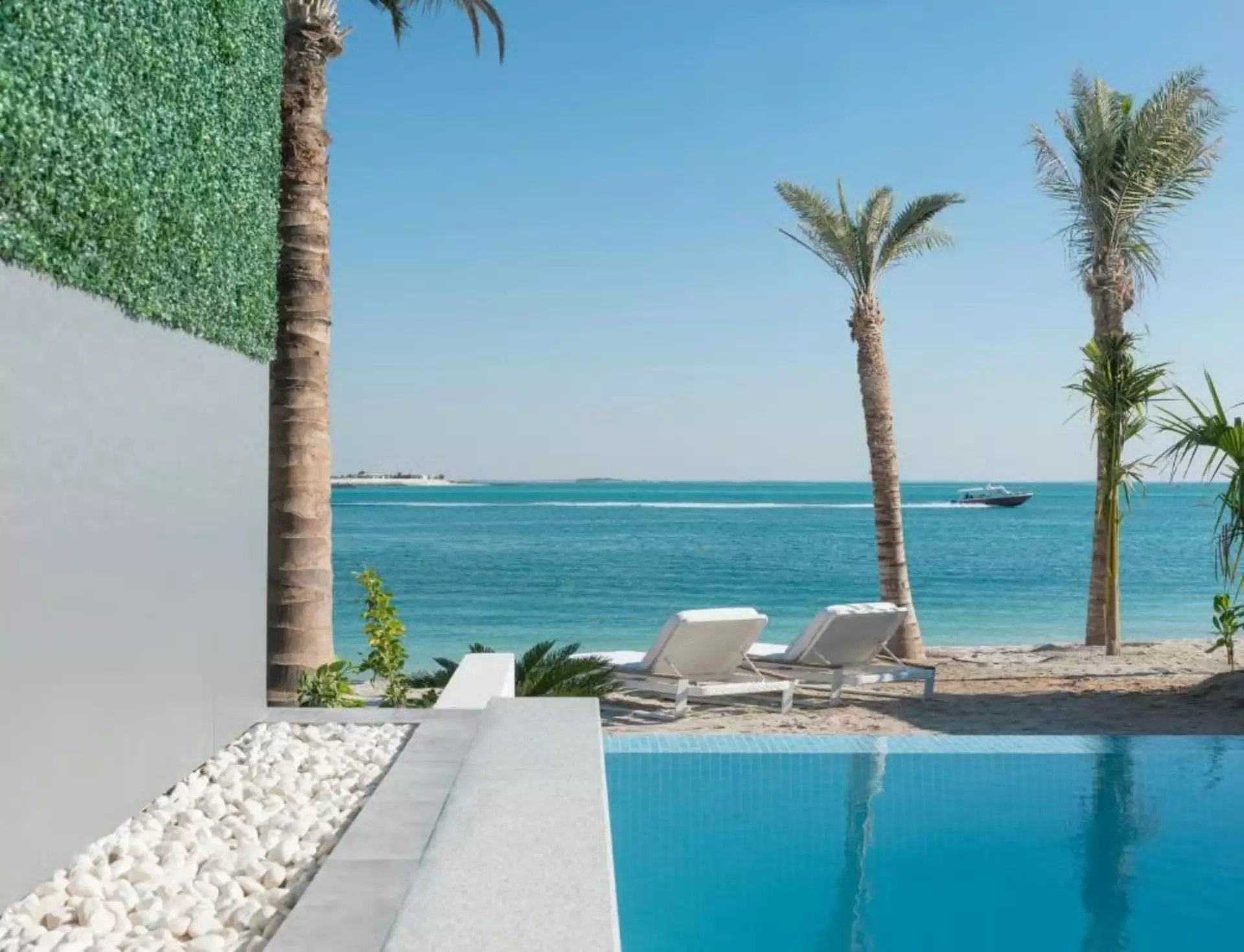 Nurai Island Resort