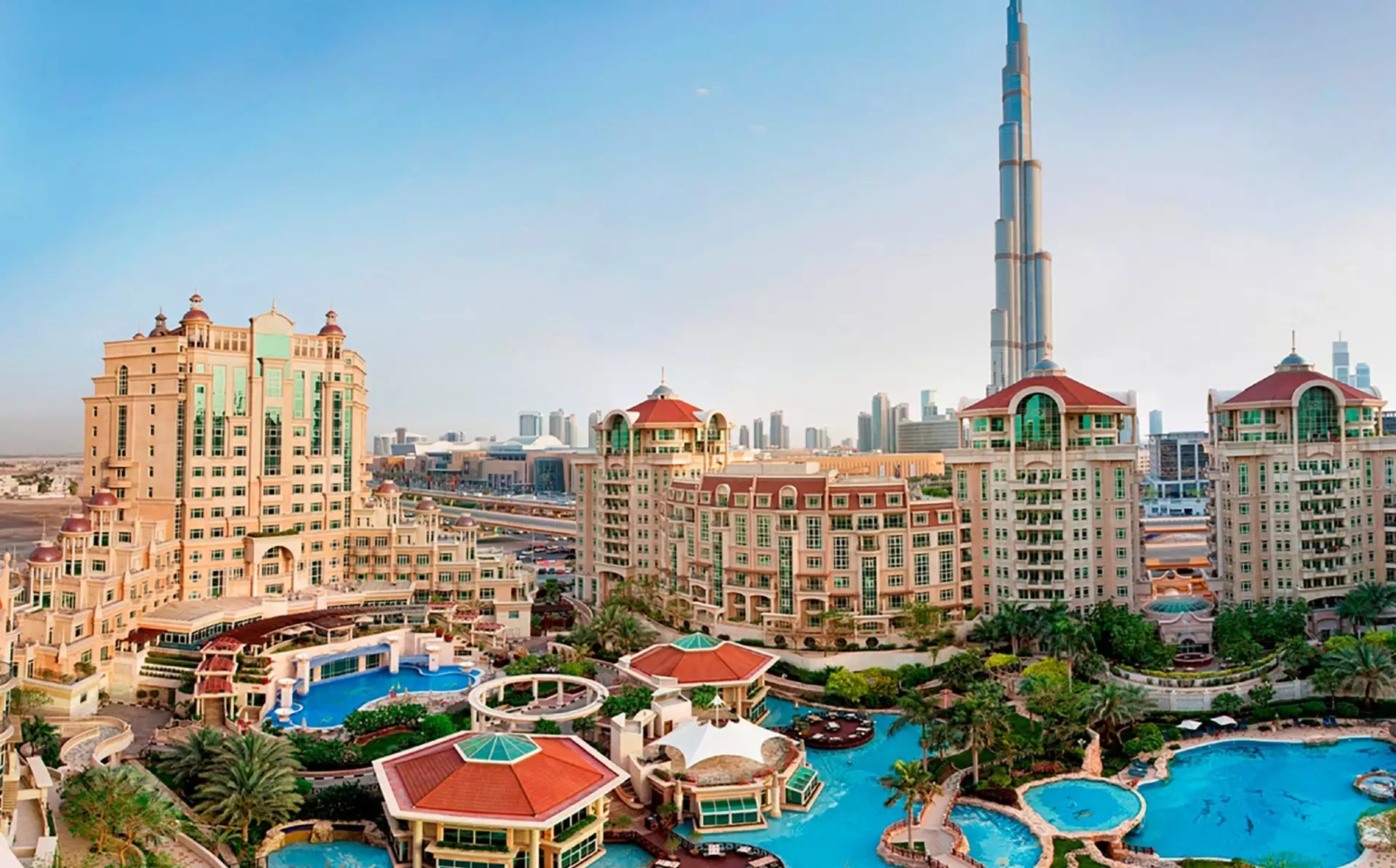 Swissôtel Al Murooj Dubai