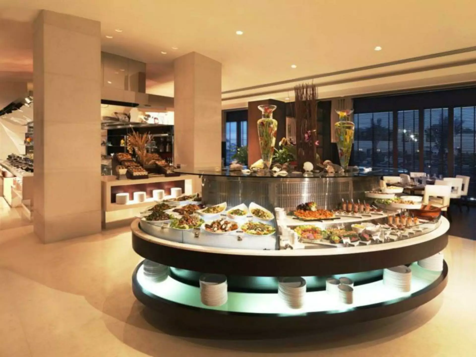 Mövenpick Grand Al Bustan Dubai