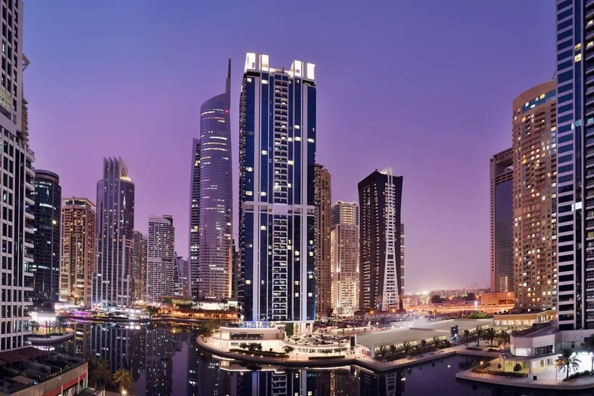 Mövenpick Jumeirah Lakes Towers