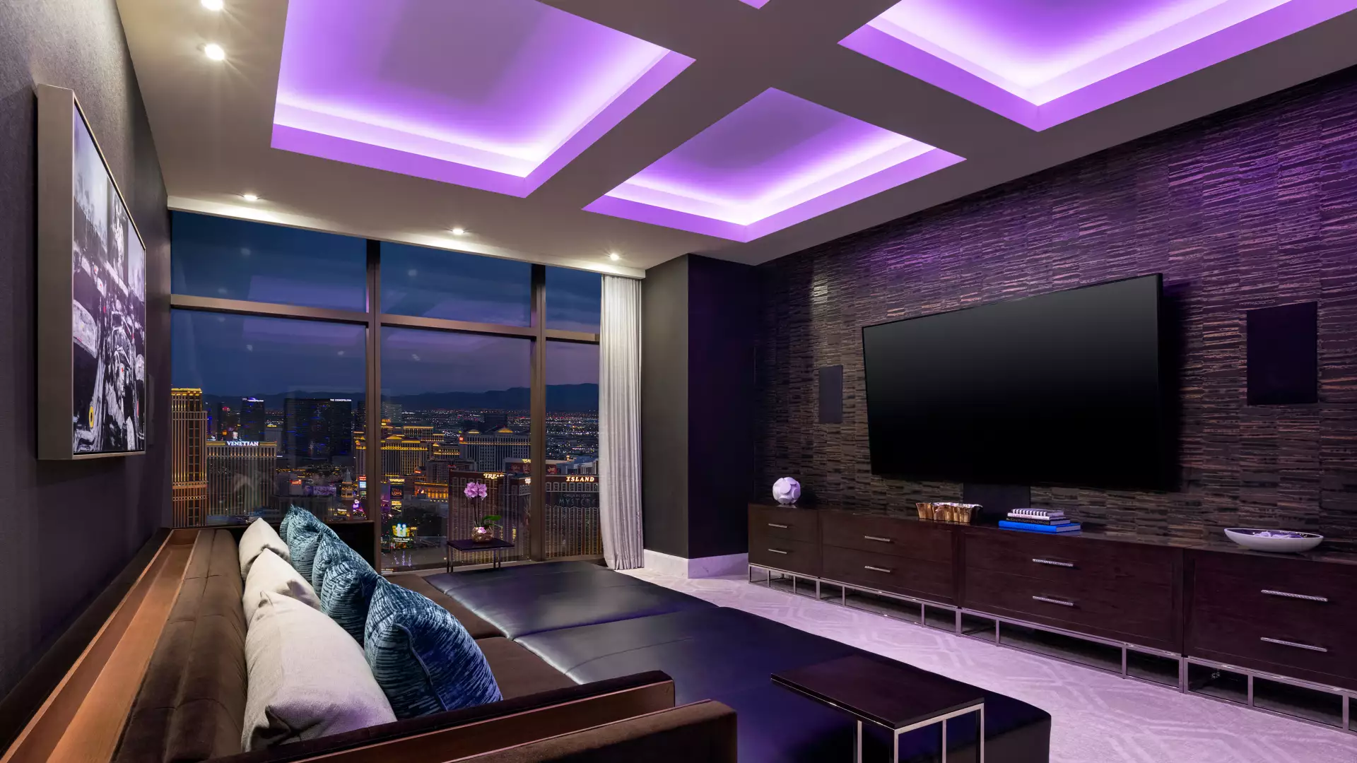 Crockfords Las Vegas, LXR Hotels & Resorts at Resorts World