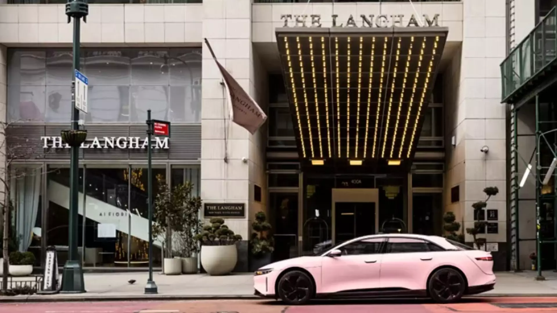 Langham Place, New York, Fifth Avenue