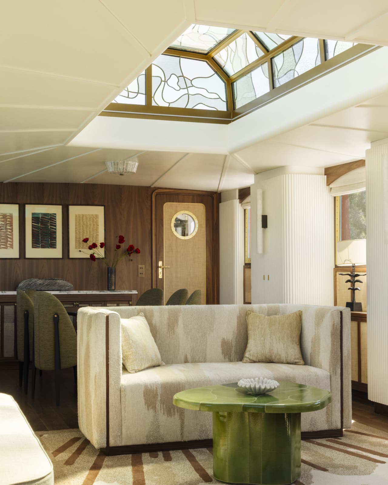 Lounge an Bord der Coquelicot
