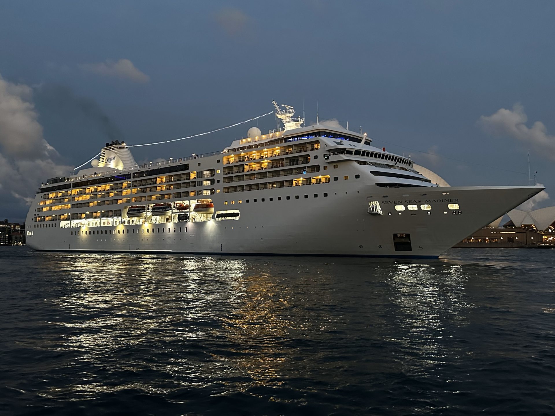 Seven Seas Mariner